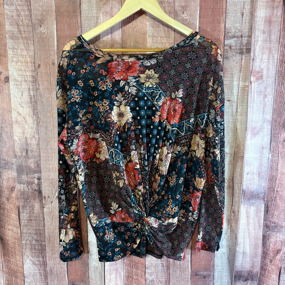 Daytrip Floral Mesh Top Size Small